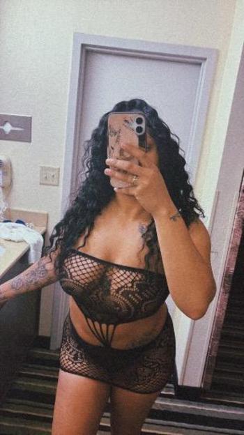 Monae, 27  female escort, Flint