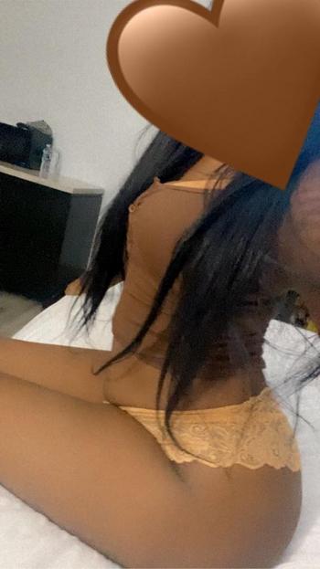 Brittney, 25  female escort, Flint