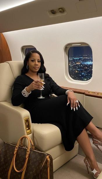 Fallon , 52  female escort, Flint