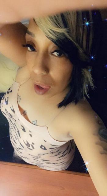 Sassy , 33  female escort, Flint